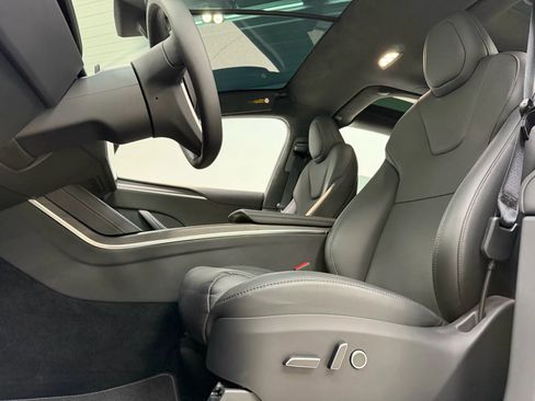 Used 2026 Tesla Model X image 15