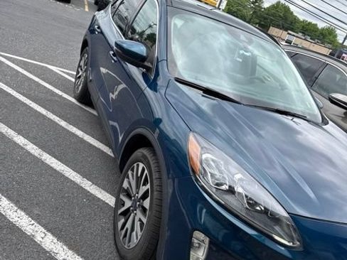 Used 2020 Ford Escape Titanium AWD/4WD image 5