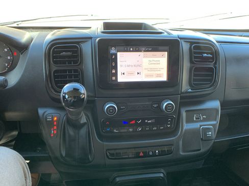 Used 2023 RAM ProMaster 2500 image 16