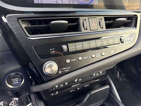 Certified 2022 Lexus ES 350 w/ Premium Package image 19