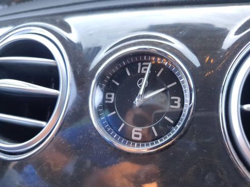 Used 2017 Mercedes-Benz S 550 4MATIC Sedan image 59