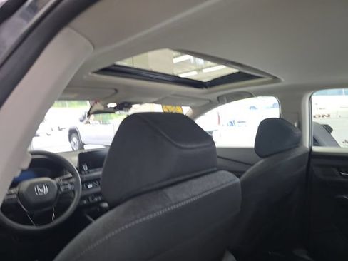 Used 2023 Honda Accord EX image 13