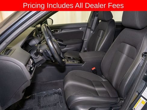 Used 2023 Honda Civic Sport image 9