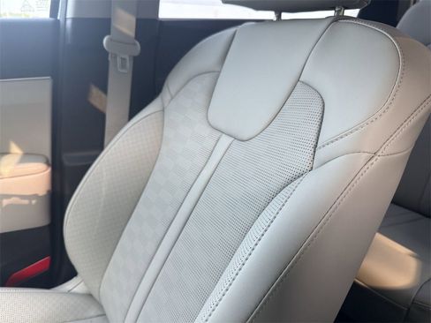 New 2025 Kia Sorento S image 43
