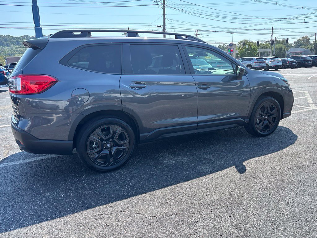 Used 2025 Subaru Ascent Bronze Edition w/ Popular Package #2 AWD/4WD image 8