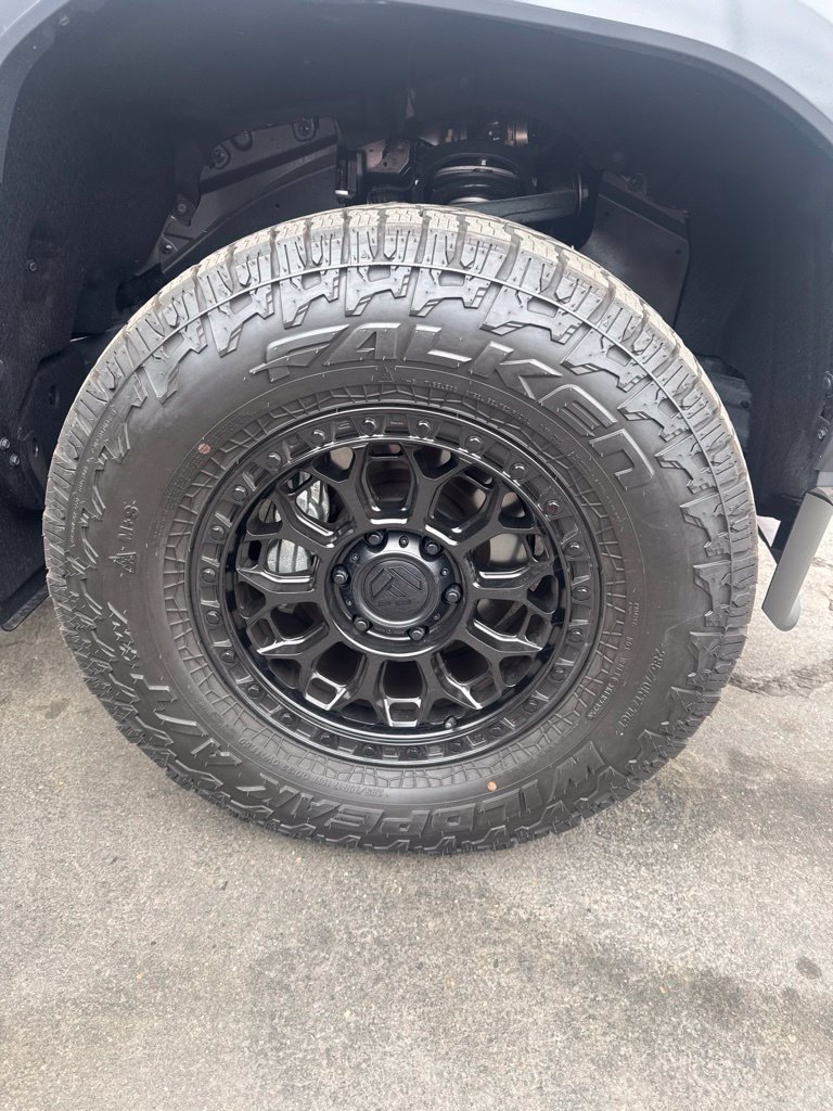 Used 2026 Toyota Tacoma TRD Sport AWD/4WD image 2