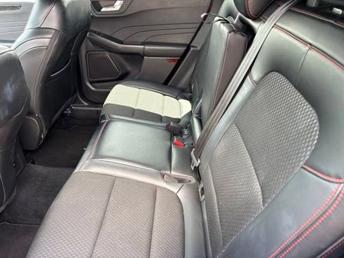 Used 2025 Ford Escape ST-Line AWD/4WD image 19
