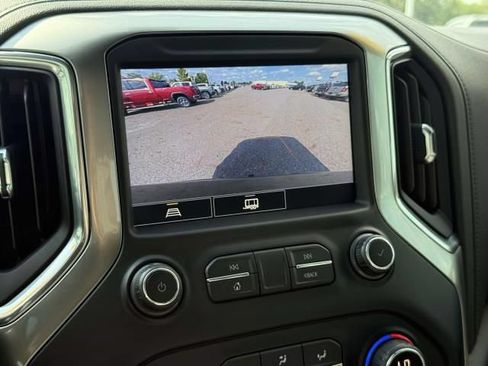 Used 2021 Chevrolet Silverado 1500 LT w/ Convenience Package II AWD/4WD image 24
