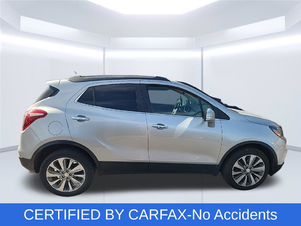 Used 2017 Buick Encore Preferred FWD image 2