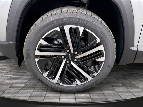 New 2026 Chevrolet Equinox RS w/ Convenience Package III image 13