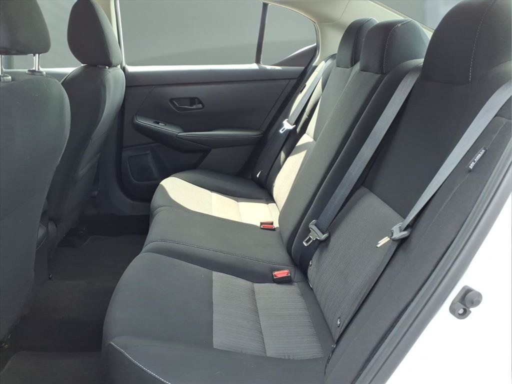 Used 2025 Nissan Sentra SV FWD image 17