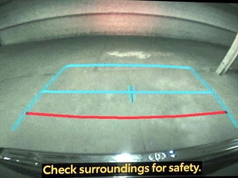 Certified 2023 Toyota Highlander LE image 24