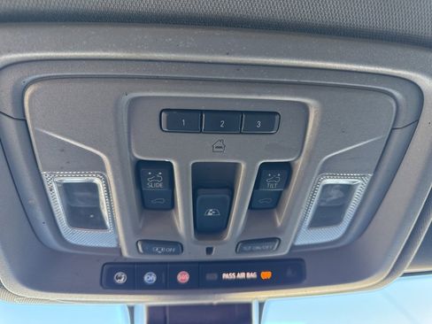 Used 2022 GMC Sierra 2500 Denali image 23