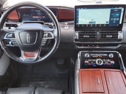 Used 2023 Lincoln Navigator L Reserve AWD/4WD image 28