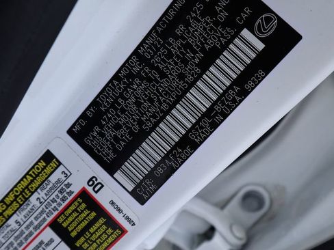 Used 2023 Lexus ES 350 F Sport w/ Accessory Package (Z2) image 40