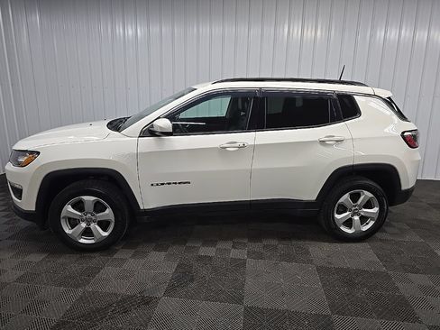 Used 2018 Jeep Compass Latitude w/ Cold Weather Group AWD/4WD image 5