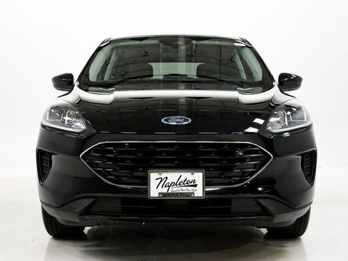 Used 2022 Ford Escape SE w/ SE Sport Appearance Package image 4
