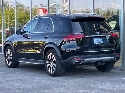 Used 2024 Mercedes-Benz GLE 350 4MATIC image 5