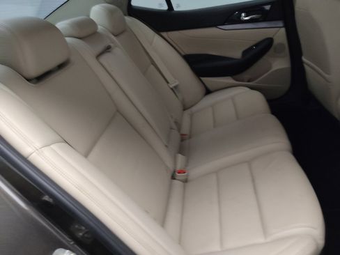 Used 2016 Nissan Maxima 3.5 SV image 19