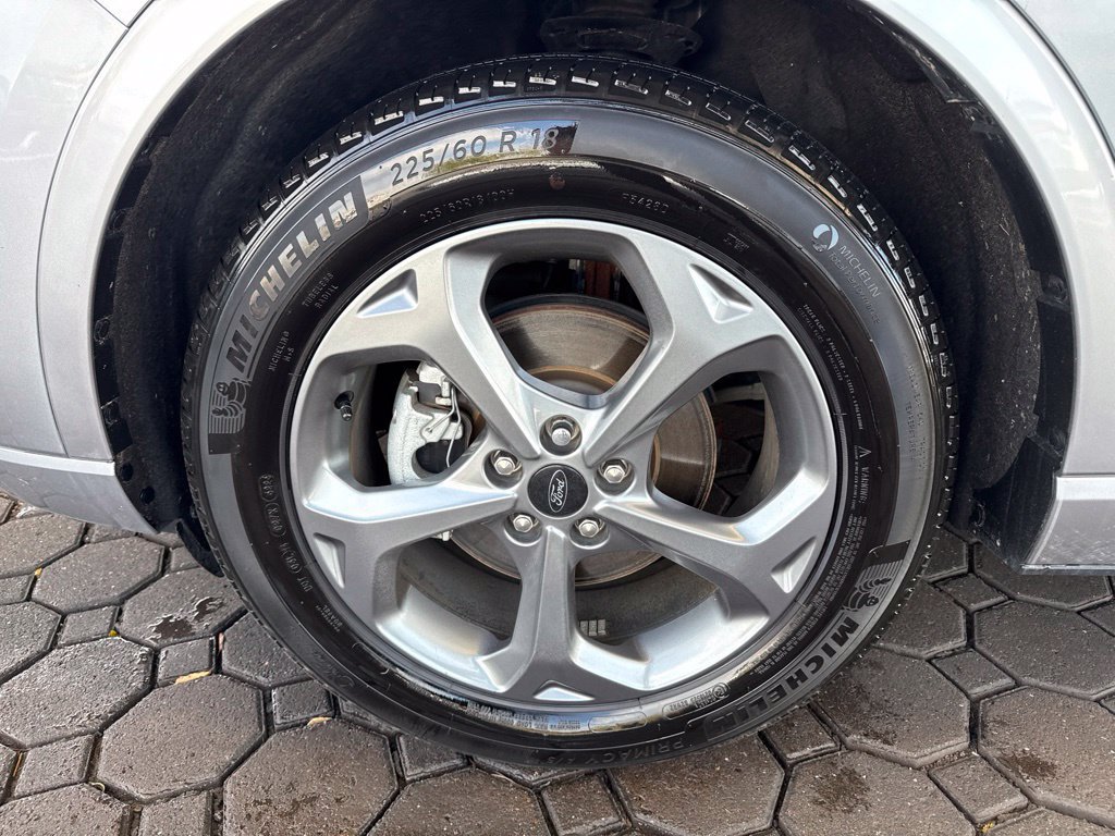Used 2023 Ford Escape ST-Line w/ Tech Pack #1 AWD/4WD image 11