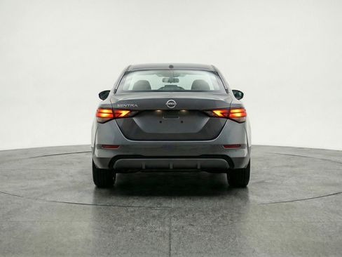 Used 2025 Nissan Sentra S image 7