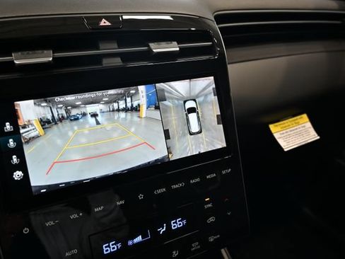 Used 2022 Hyundai Tucson Limited AWD/4WD image 15