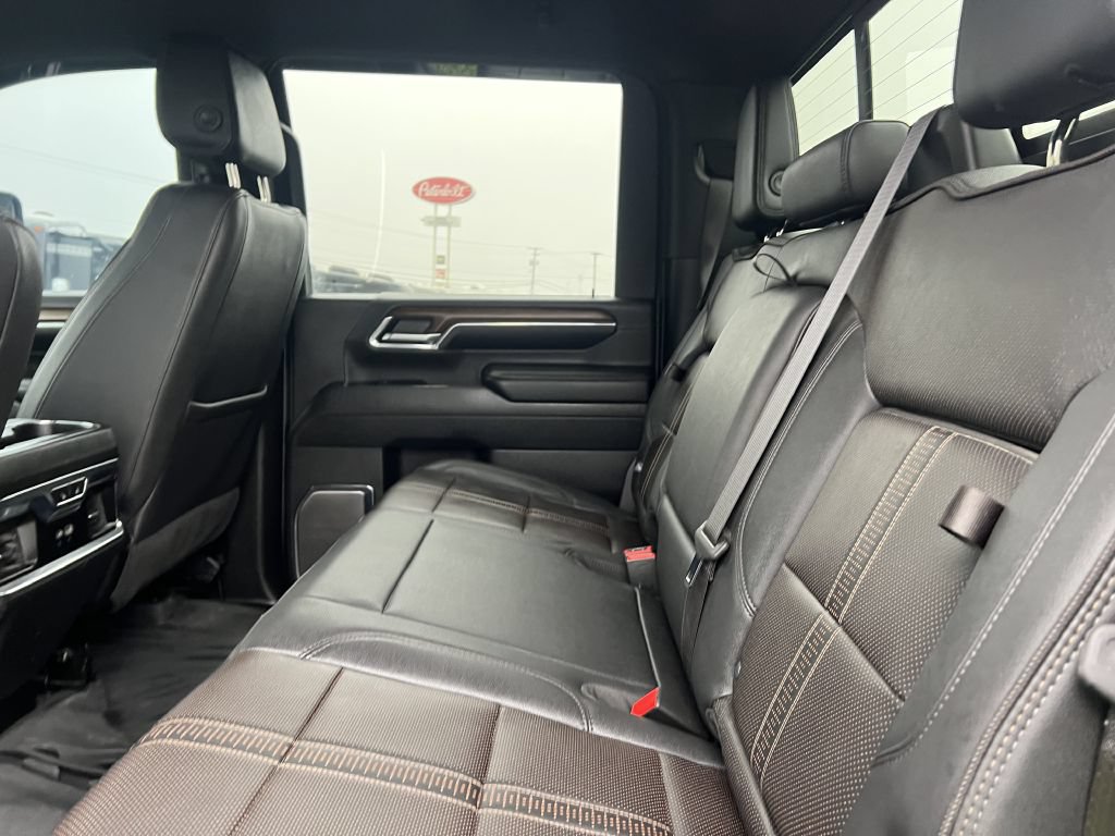 Used 2024 Chevrolet Silverado 3500 High Country w/ High Country Premium Package AWD/4WD image 23