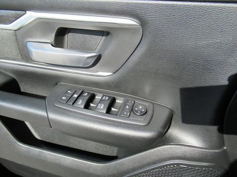 Used 2019 RAM 1500 Big Horn AWD/4WD image 21