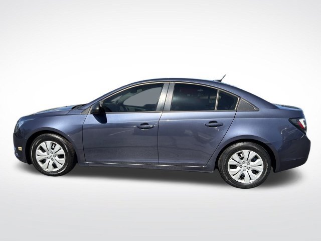 Used 2013 Chevrolet Cruze LS FWD image 14