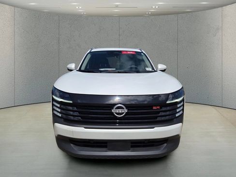 Used 2025 Nissan Kicks SR FWD image 8