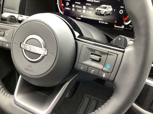 New 2025 Nissan Pathfinder Platinum w/ Cargo Package image 20