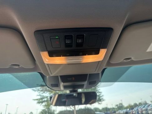 Used 2022 Nissan Rogue Platinum w/ Head-Up Display Package AWD/4WD image 21