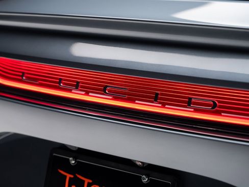 Used 2025 Lucid Air Pure image 31