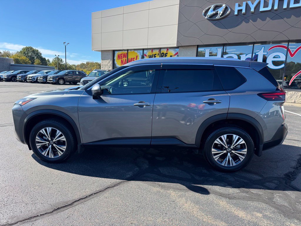 Used 2021 Nissan Rogue SV w/ Premium Package AWD/4WD image 8