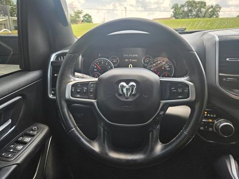 Used 2019 RAM 1500 Big Horn AWD/4WD image 14