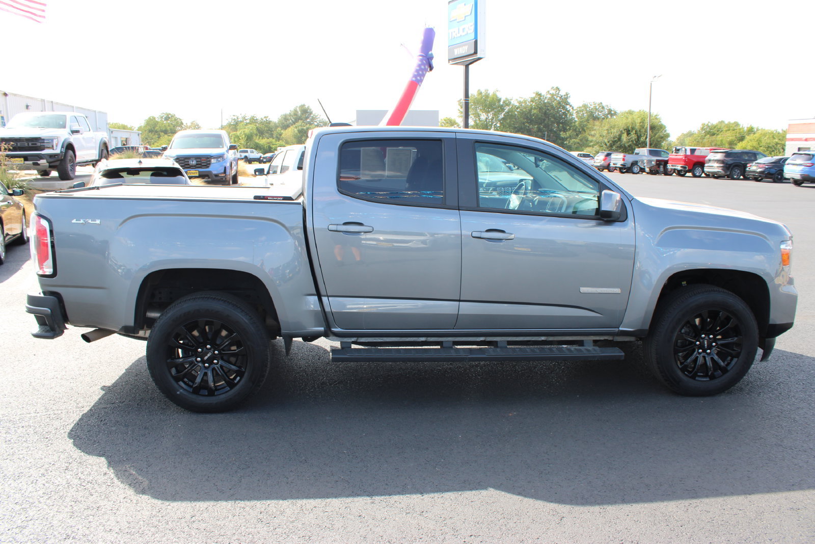 Used 2022 GMC Canyon Elevation w/ Elevation Premium Package AWD/4WD image 10