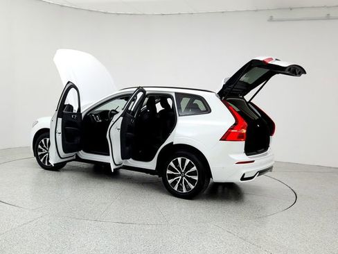Certified 2025 Volvo XC60 B5 Plus image 12