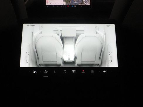 Used 2026 Tesla Model Y 2WD image 24