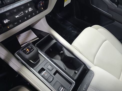 New 2026 Nissan Pathfinder SL image 25