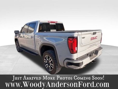 Used 2024 GMC Sierra 1500 AT4 w/ AT4 Preferred Package image 3