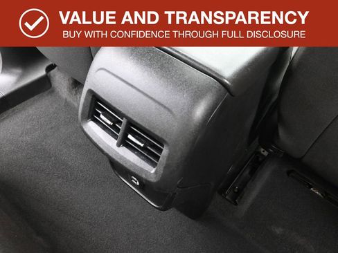 Used 2020 Chevrolet Equinox LT image 29