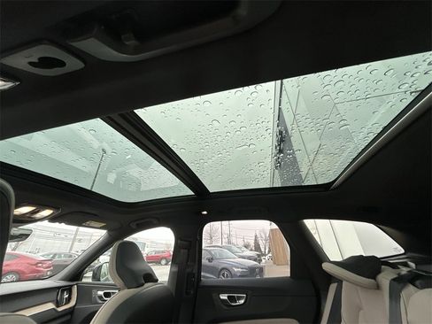 New 2026 Volvo XC60 B5 Plus w/ Climate Package image 24