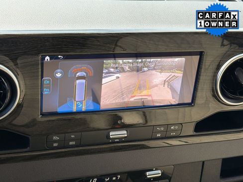 Used 2025 Mercedes-Benz Sprinter 3500 image 24