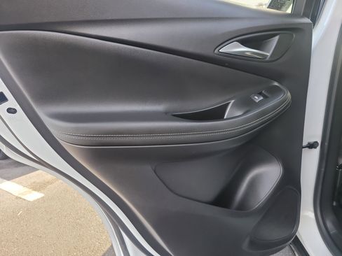 Used 2025 Buick Encore GX Preferred image 10