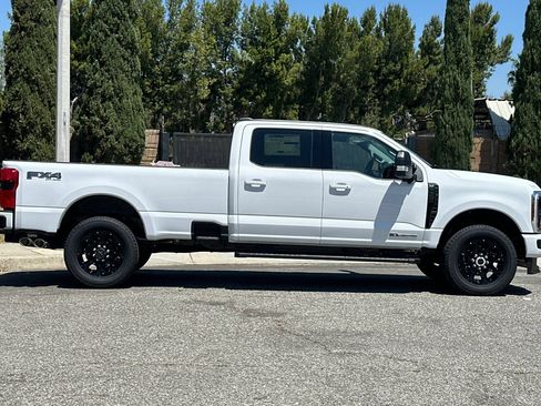 New 2026 Ford F350 XLT w/ XLT Premium Package AWD/4WD image 3