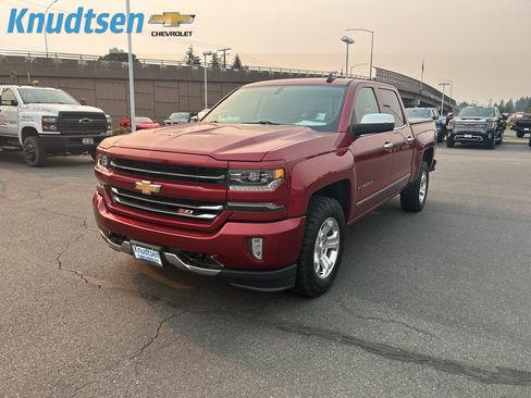 Used 2018 Chevrolet Silverado 1500 LTZ Z71 AWD/4WD image 3