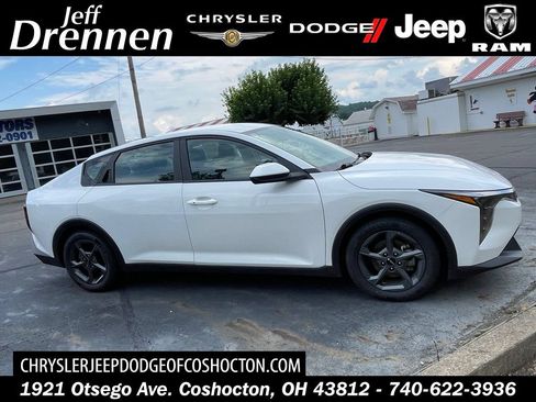 Used 2025 Kia K4 FWD image 1