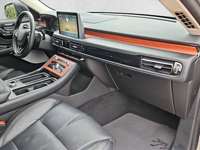 Used 2024 Lincoln Aviator Reserve w/ Equipment Group 201A AWD/4WD image 24