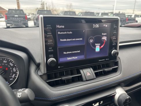 Used 2022 Toyota RAV4 SE image 23