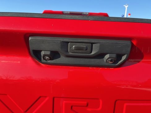 Used 2024 Chevrolet Silverado 2500 Custom w/ Custom Value Package image 11